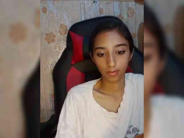 AlinaPopy webcam