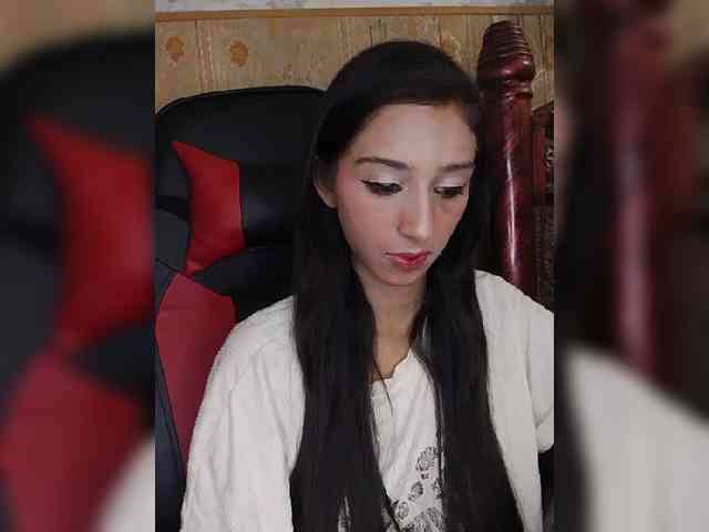 AlinaPopy webcam