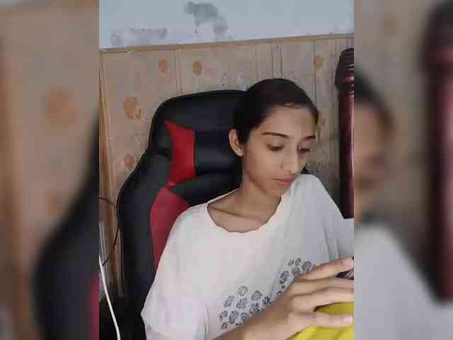 AlinaPopy webcam