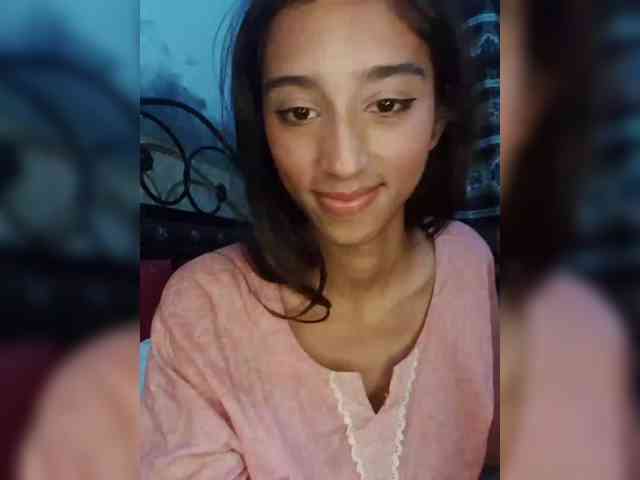 AlinaPopy webcam