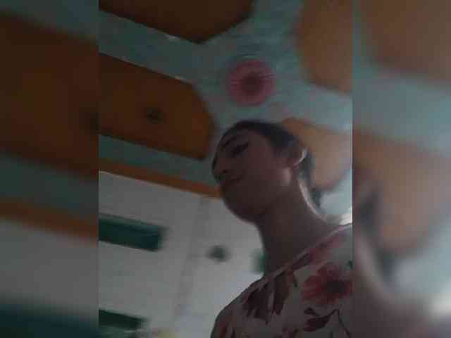 AlinaPopy webcam