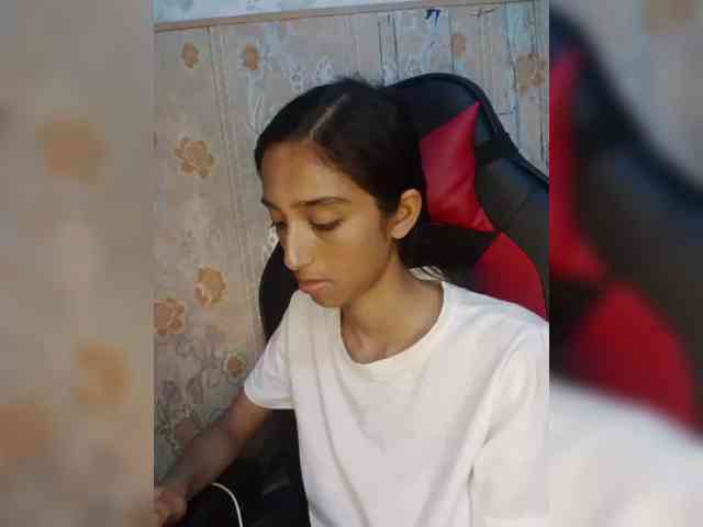AlinaPopy webcam