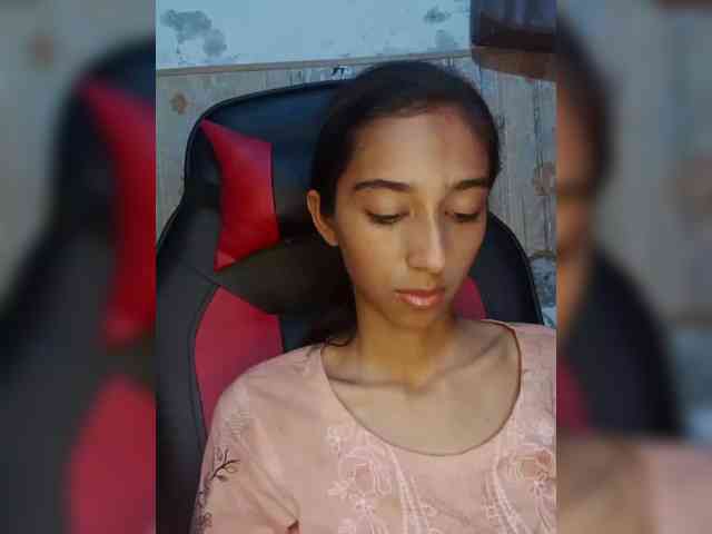 AlinaPopy webcam