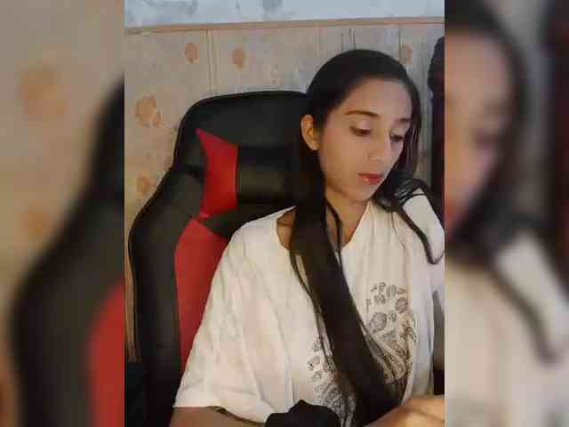 AlinaPopy webcam