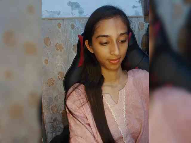 AlinaPopy webcam