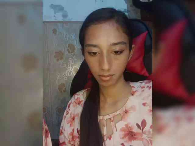 AlinaPopy webcam