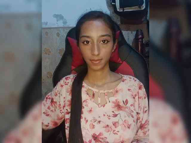 AlinaPopy webcam