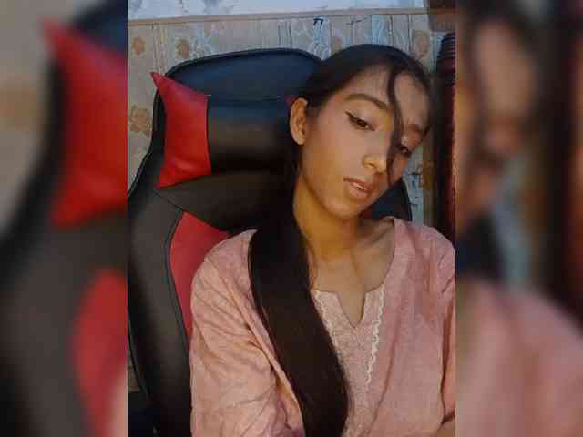 AlinaPopy webcam