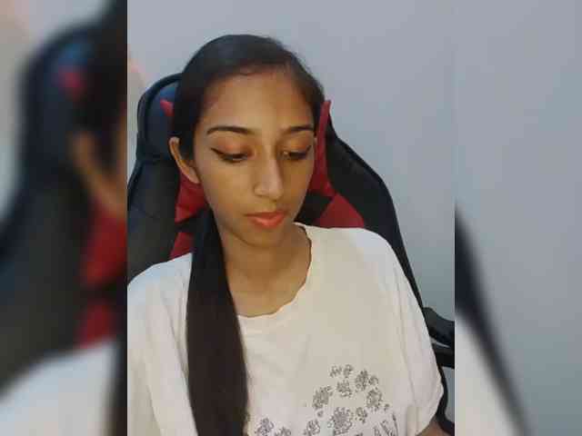 AlinaPopy webcam