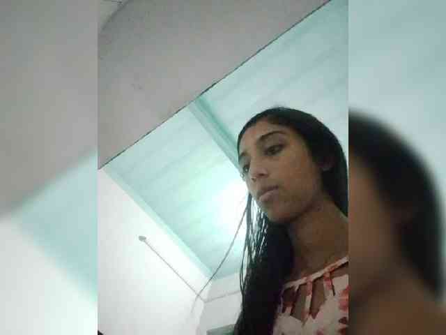 AlinaPopy webcam
