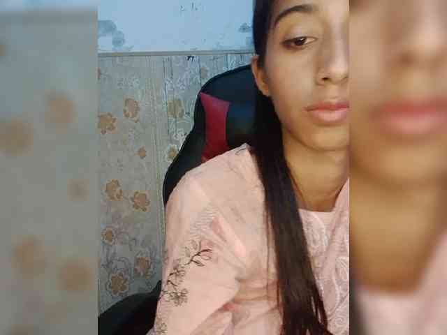 AlinaPopy webcam