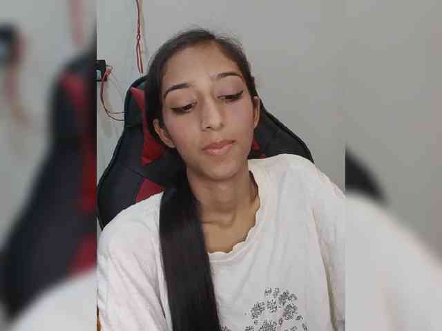 AlinaPopy webcam