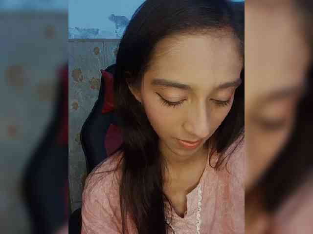AlinaPopy webcam