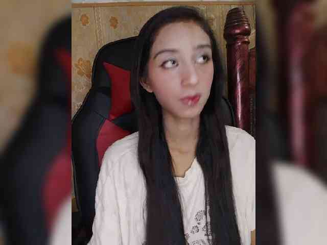 AlinaPopy webcam