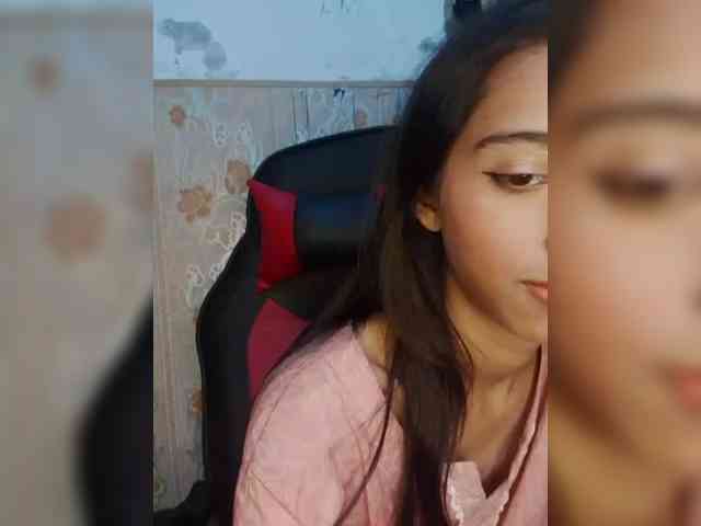 AlinaPopy webcam
