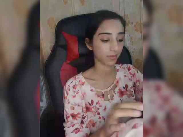 AlinaPopy webcam