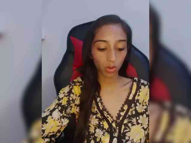 AlinaPopy webcam