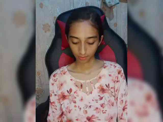 AlinaPopy webcam