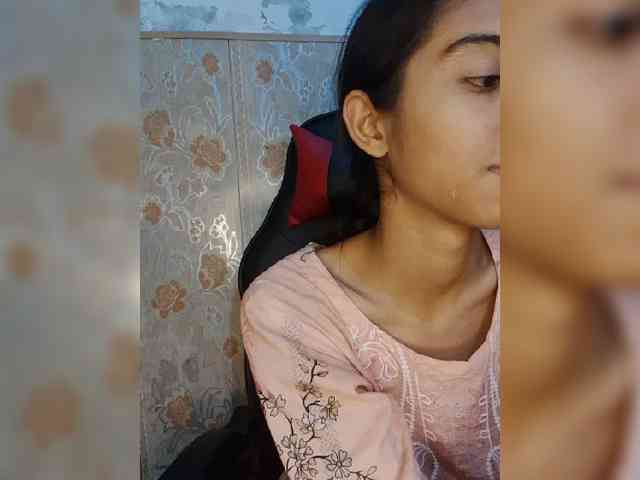 AlinaPopy webcam