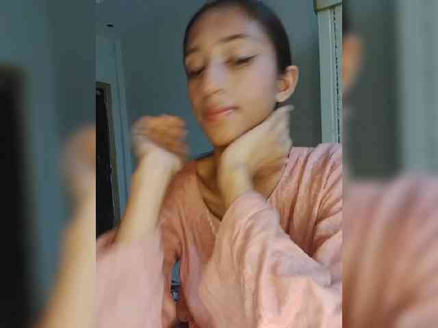 AlinaPopy webcam