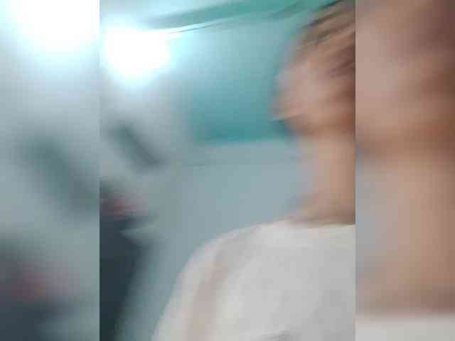 AlinaPopy webcam