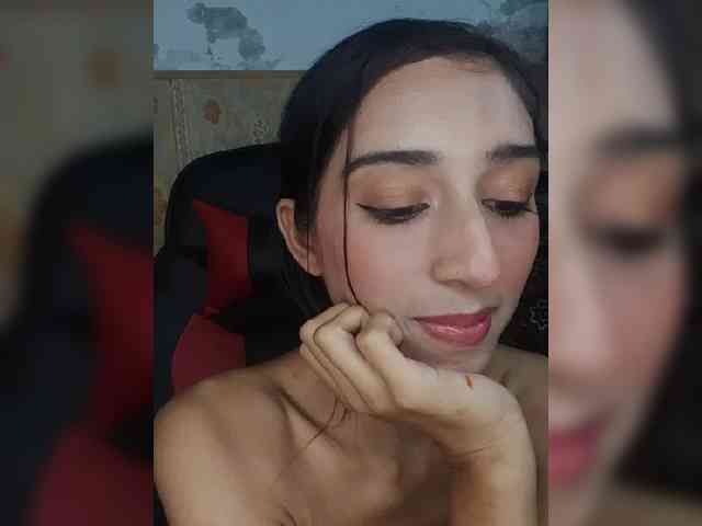 AlinaPopy webcam