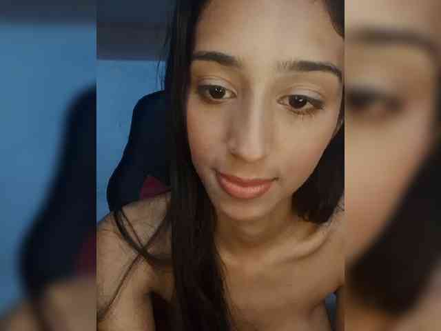 AlinaPopy webcam
