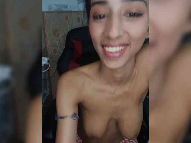 AlinaPopy webcam