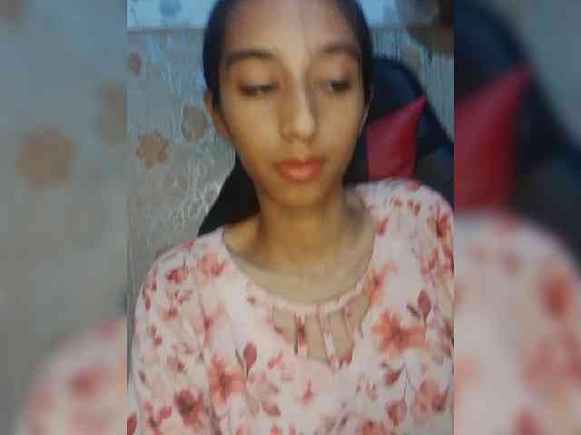 AlinaPopy webcam