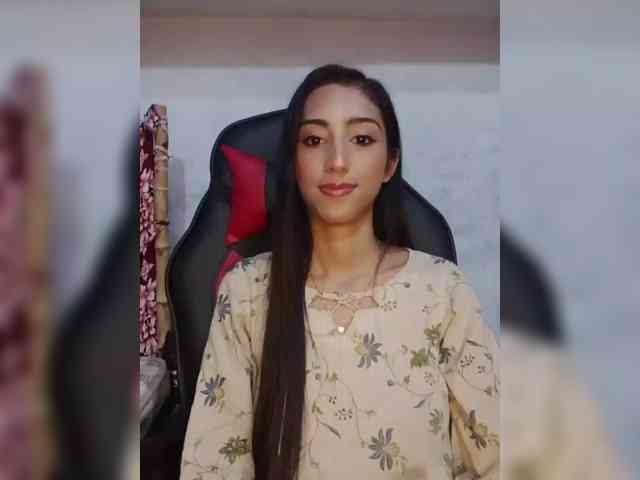 AlinaPopy webcam
