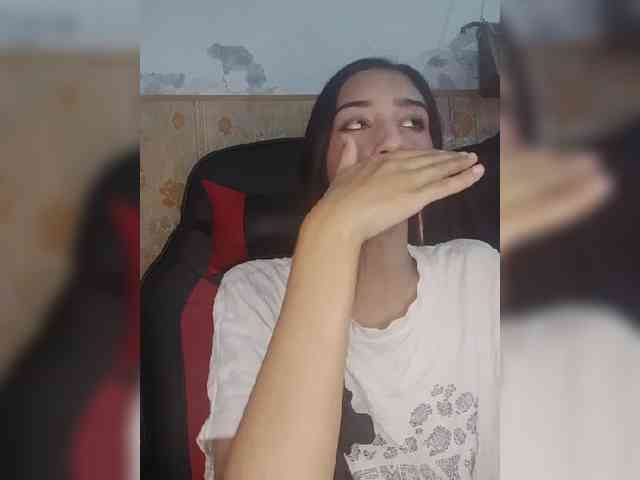 AlinaPopy webcam