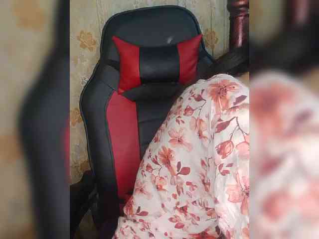 AlinaPopy webcam