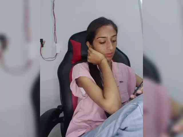 AlinaPopy webcam