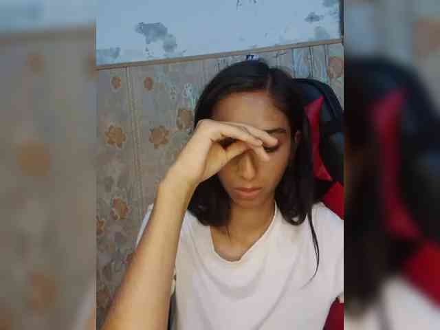 AlinaPopy webcam