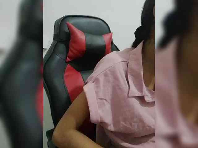 AlinaPopy webcam
