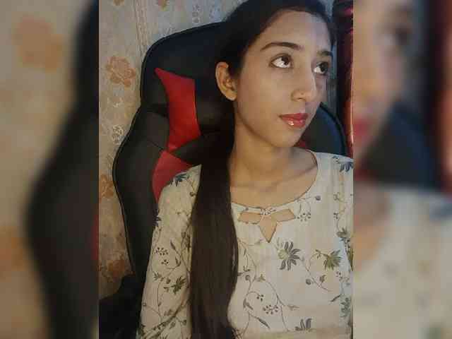 AlinaPopy webcam