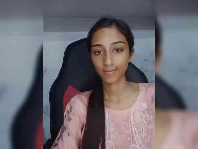 AlinaPopy webcam