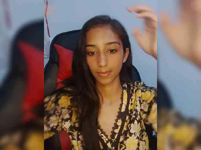 AlinaPopy webcam