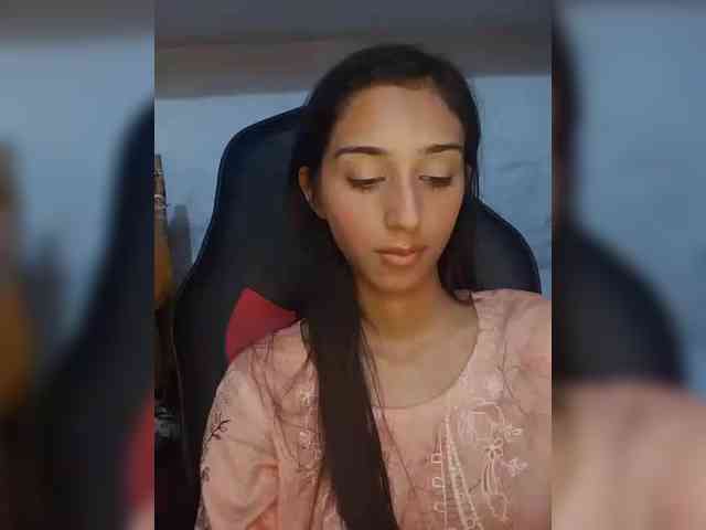 AlinaPopy webcam