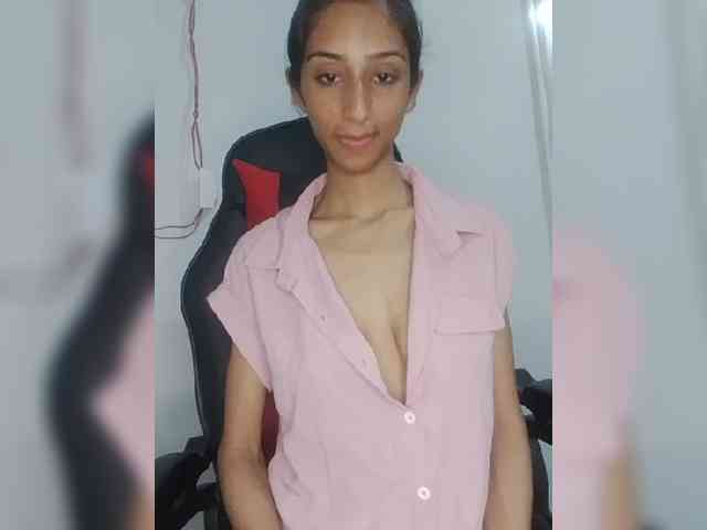 Alinapopy's cam show statistics and live stream