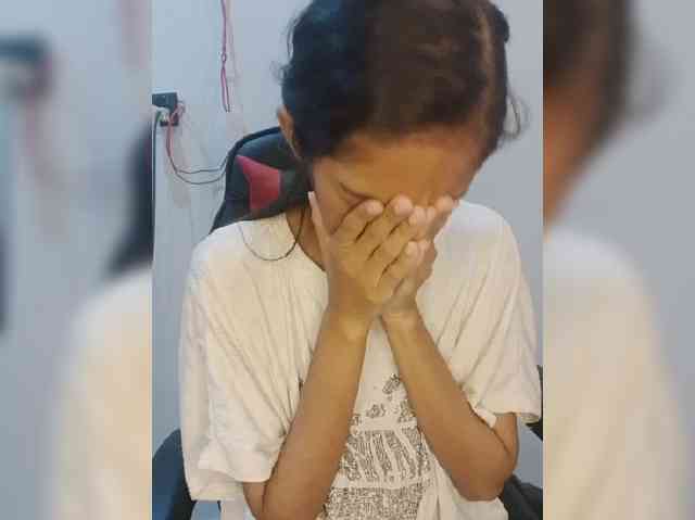 AlinaPopy webcam