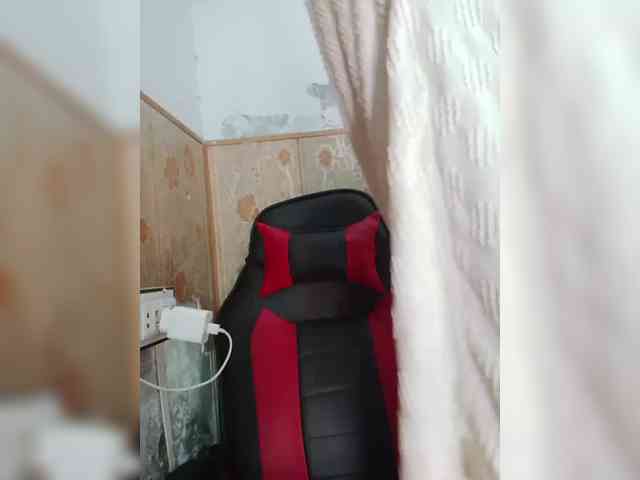 AlinaPopy webcam