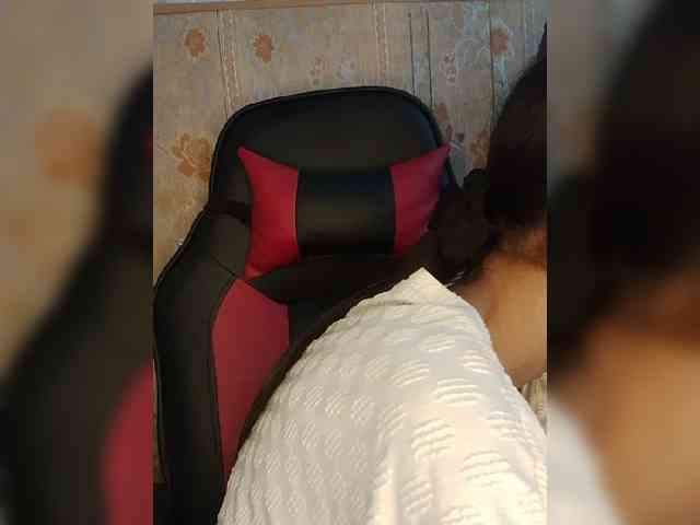 AlinaPopy webcam