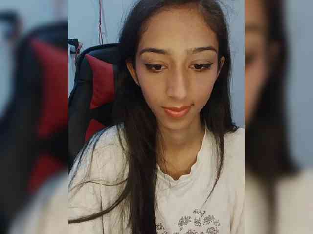 AlinaPopy webcam