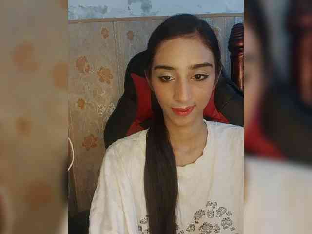 AlinaPopy webcam