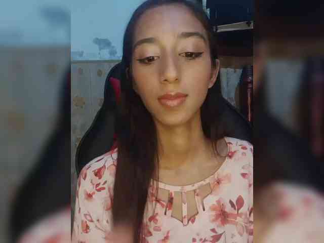 AlinaPopy webcam