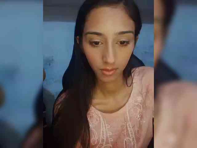 AlinaPopy webcam