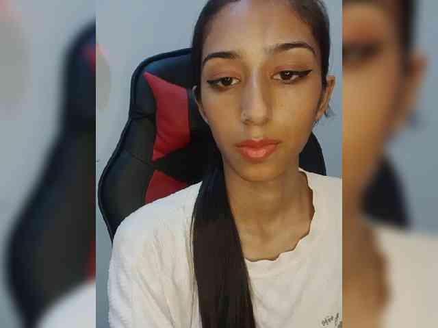 AlinaPopy webcam
