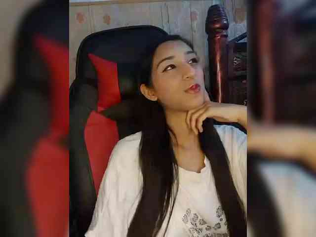 AlinaPopy webcam