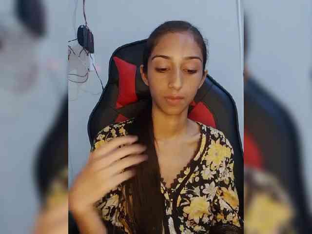 AlinaPopy webcam